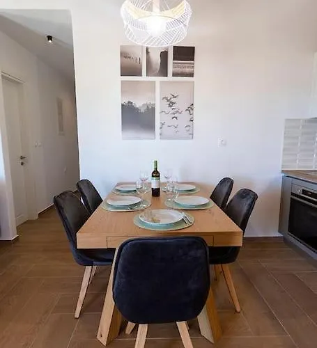 Seaeyevillas 2 דירה